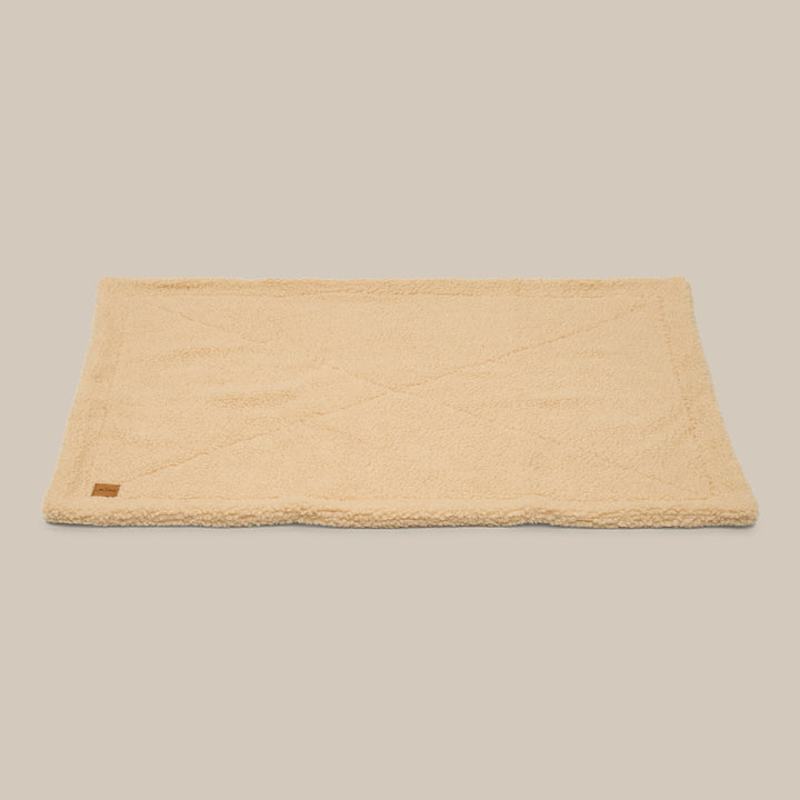 Soft dog blanket in teddy fleece - (beige)