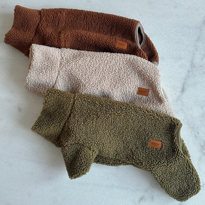 MILO // Hundepullover aus weichem Teddy-Material (olive)